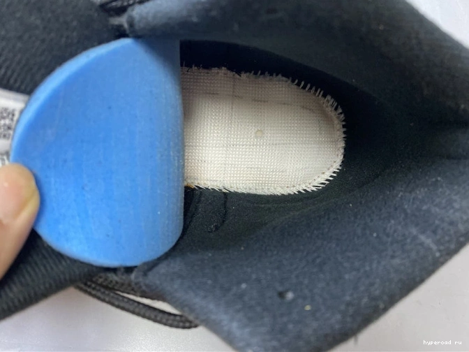 130690-070 University Black Gold Jordan Air 12 Retro 0306